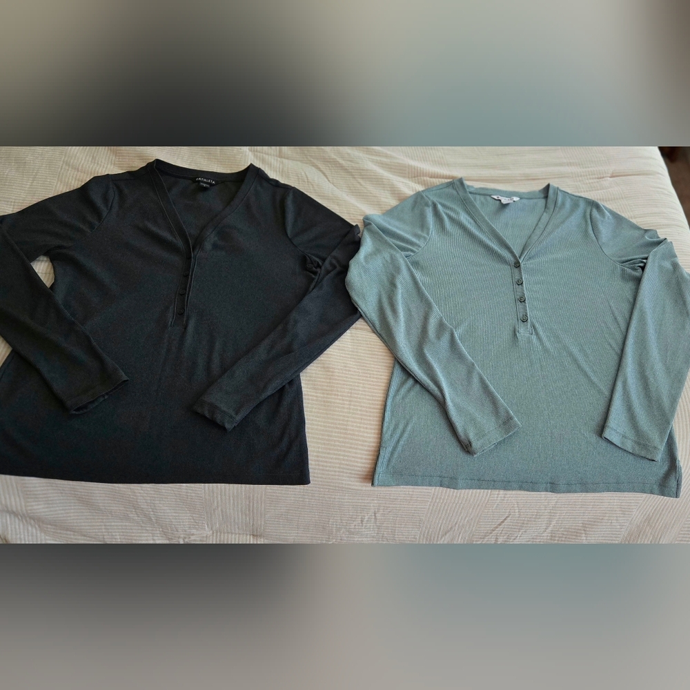 Athleta Uptempo Henley Lot Of 2 Ribbed Top Womens Size LG Dk Gray & Lt Green